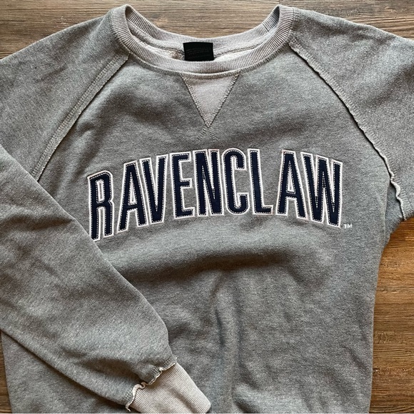 Harry potter Ravenclaw Sweatshirt - Picture 2 of 5